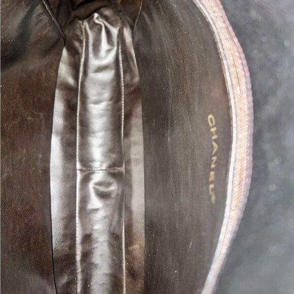 Chanel tote - Picture 16 of 17